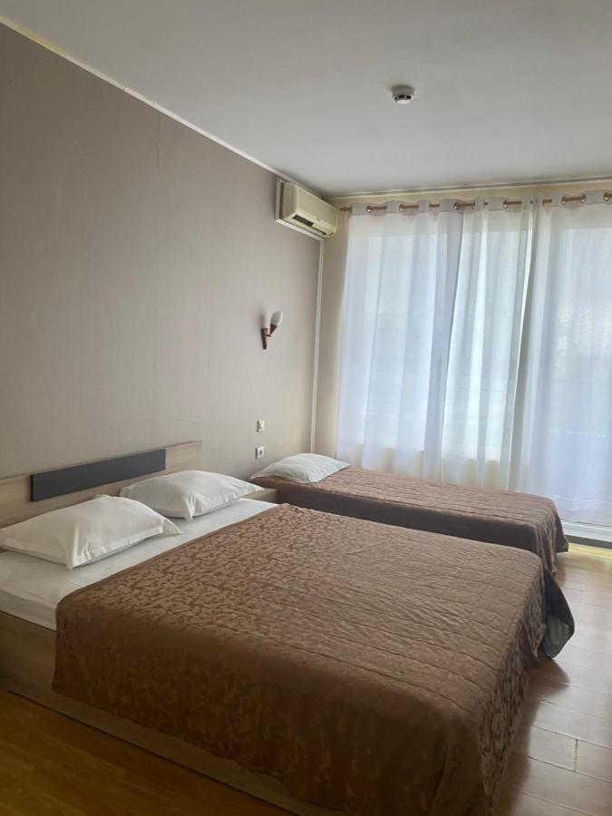 Apartments Danita & Restaurant&Pool Bar Варна Экстерьер фото