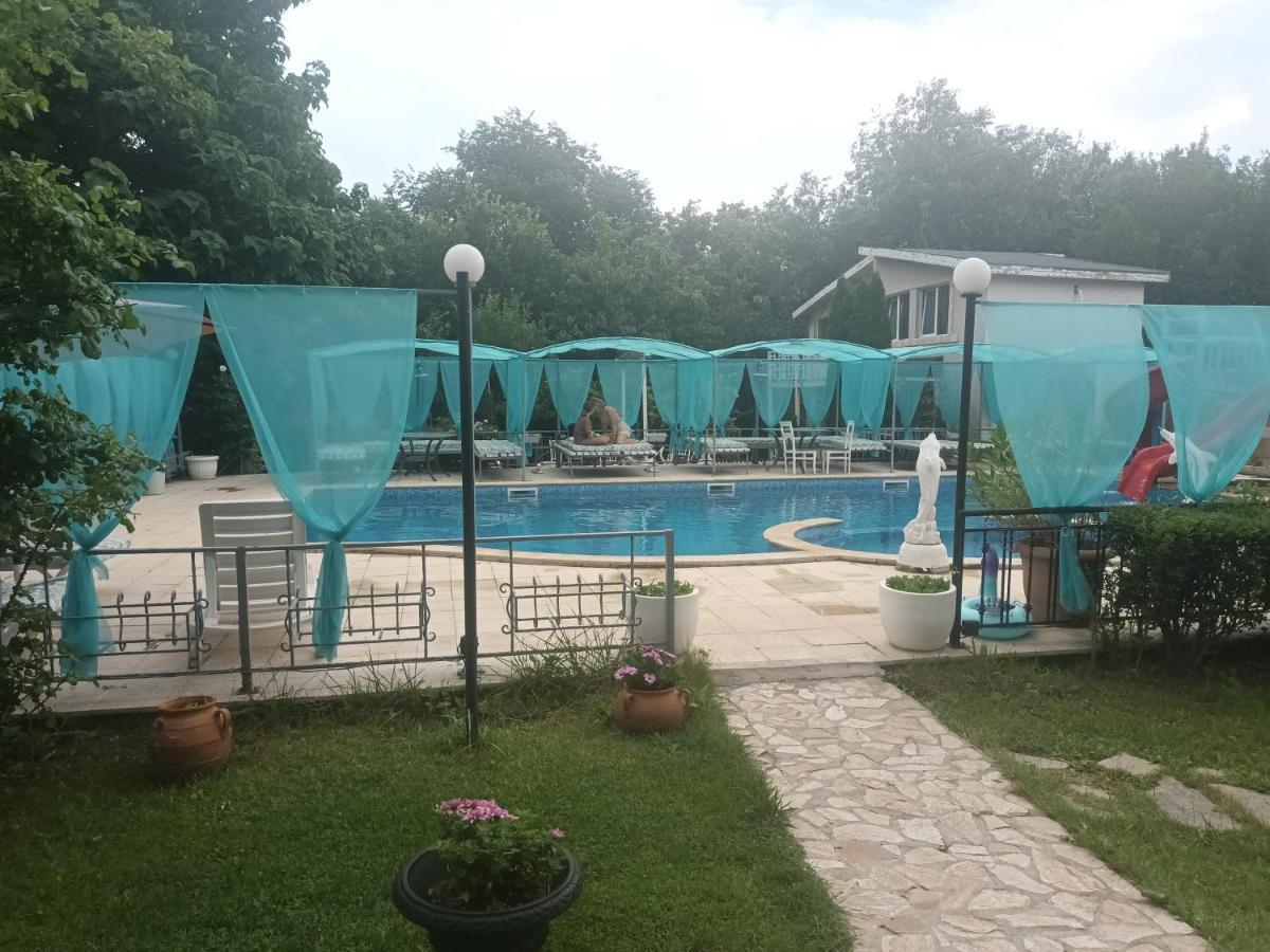Apartments Danita & Restaurant&Pool Bar Варна Экстерьер фото