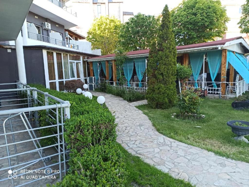 Apartments Danita & Restaurant&Pool Bar Варна Экстерьер фото